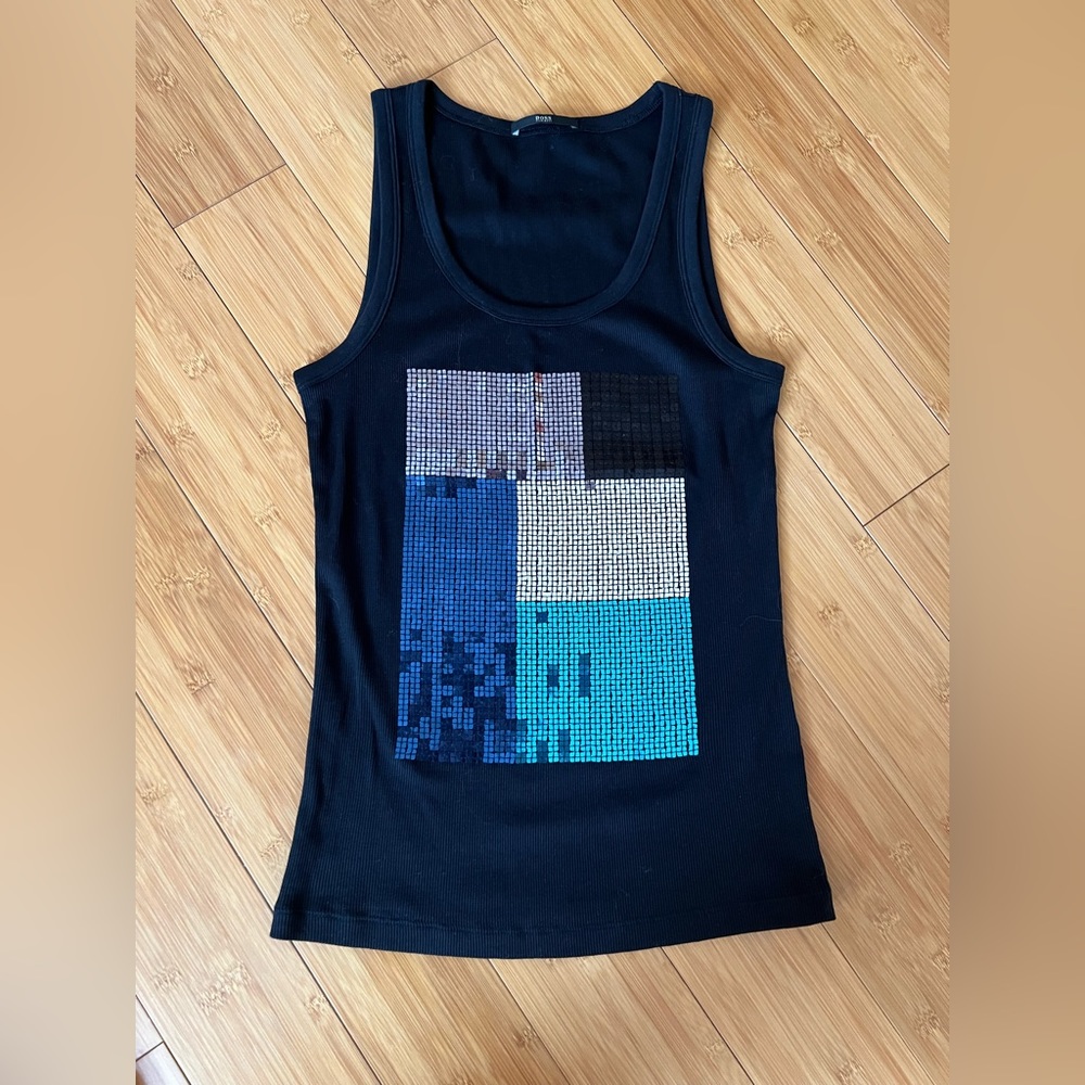 Hugo Boss top